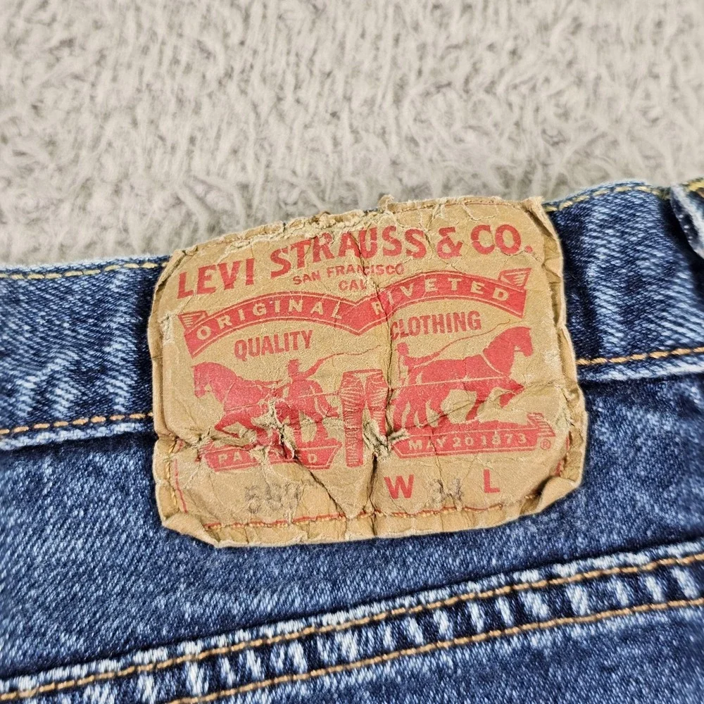 Levis Denim Shorts Mens 34 Medium Wash Distressed Jean 5 Pocket Summer Dad Jorts